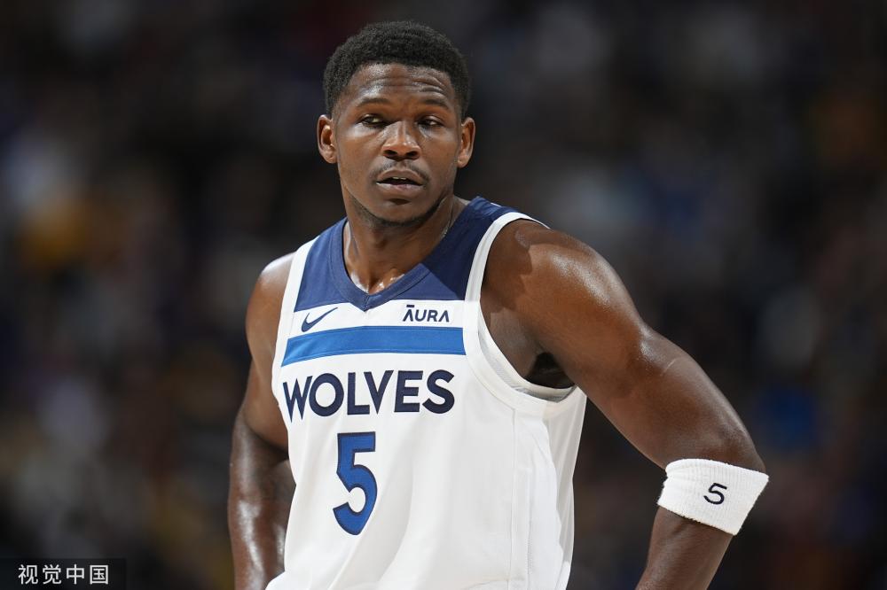 且巴里拥有 且巴里拥有